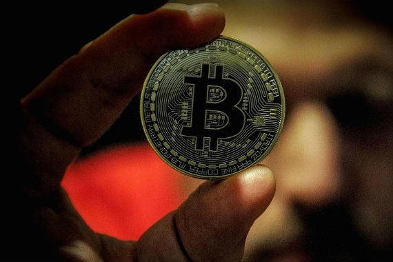 Le bitcoin atteint 5000 $US - Les Affaires