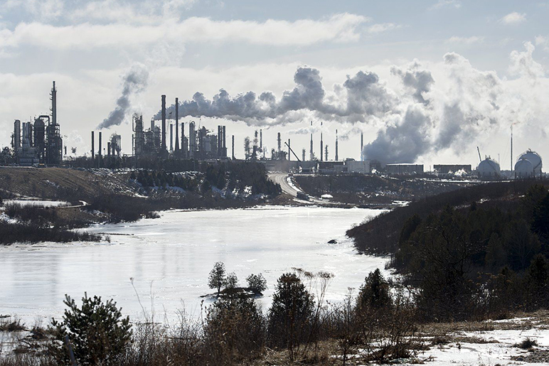 Hausse du prix de l’essence dans le Maine en raison des droits de douane