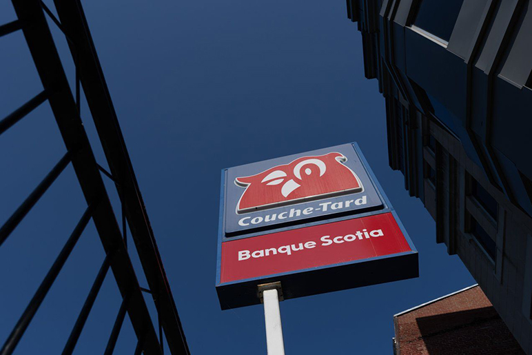 Alimentation Couche-Tard réalise un bénéfice de 645M$US au 3T