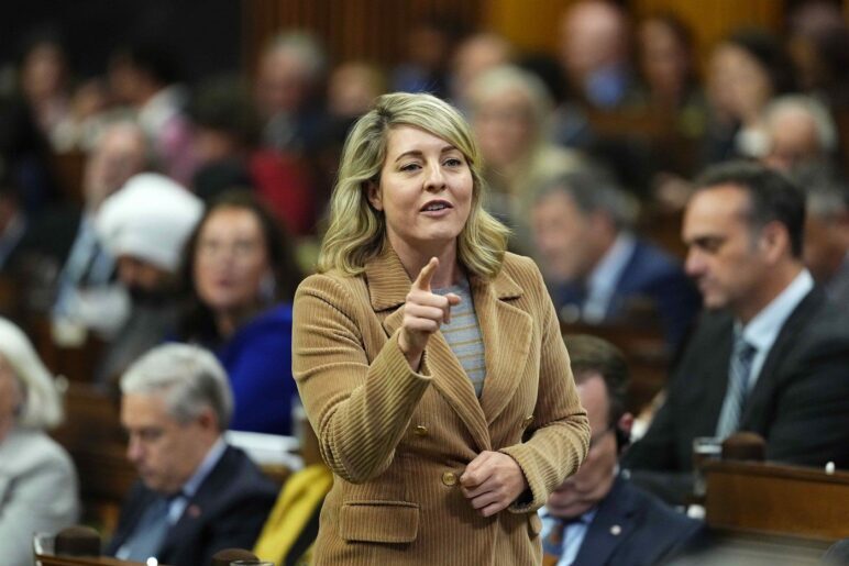 Aluminium: Joly veut réduire la dépendance aux États-Unis avec un laminoir canadien